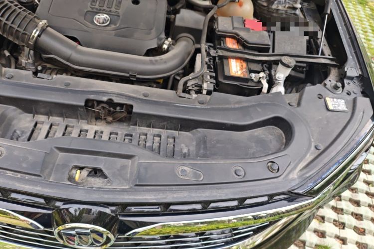 Used Buick Enclave 2022 652T Two-Wheel-Drive Prestige 7-Seater Engine Bay Left