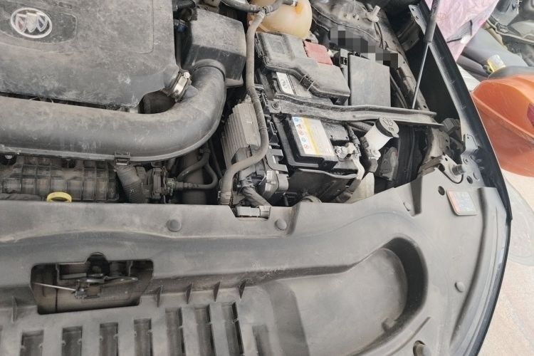 Used Buick Enclave 2022 652T Two-Wheel-Drive Prestige 7-Seater Engine Bay Left