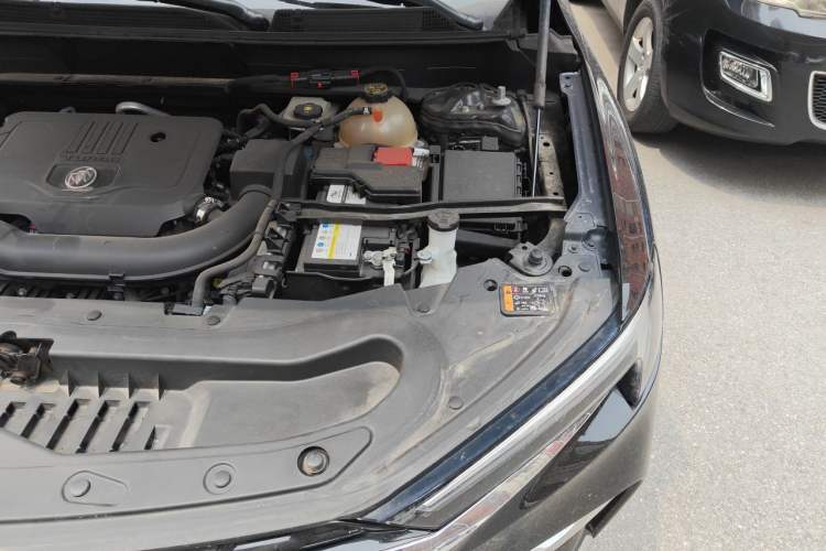 Used Buick Enclave 2022 652T Two-Wheel-Drive Prestige 7-Seater Engine Bay Left