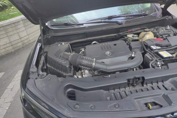 Used Buick Enclave 2022 652T Two-Wheel-Drive Prestige 7-Seater Engine Bay Right