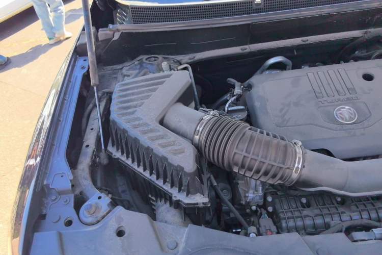Used Buick Enclave 2022 652T Two-Wheel-Drive Prestige 7-Seater Engine Bay Right