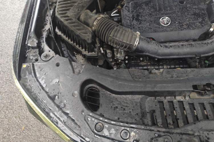 Used Buick Enclave 2022 652T Two-Wheel-Drive Prestige 7-Seater Engine Bay Right