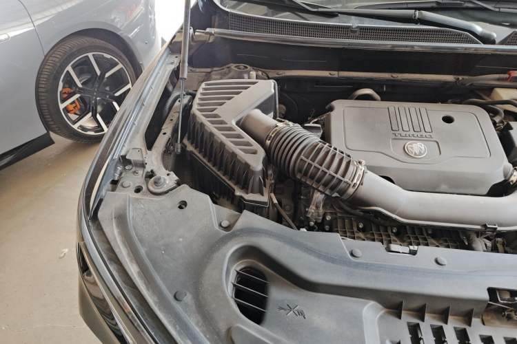 Used Buick Enclave 2022 652T Two-Wheel-Drive Prestige 7-Seater Engine Bay Right