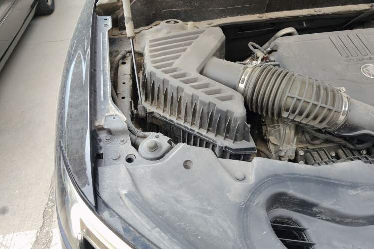 Used Buick Enclave 2022 652T Two-Wheel-Drive Prestige 7-Seater Engine Bay Right