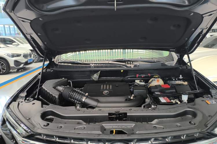 Used Buick Enclave 2022 652T Two-Wheel-Drive Prestige 7-Seater Engine Bay