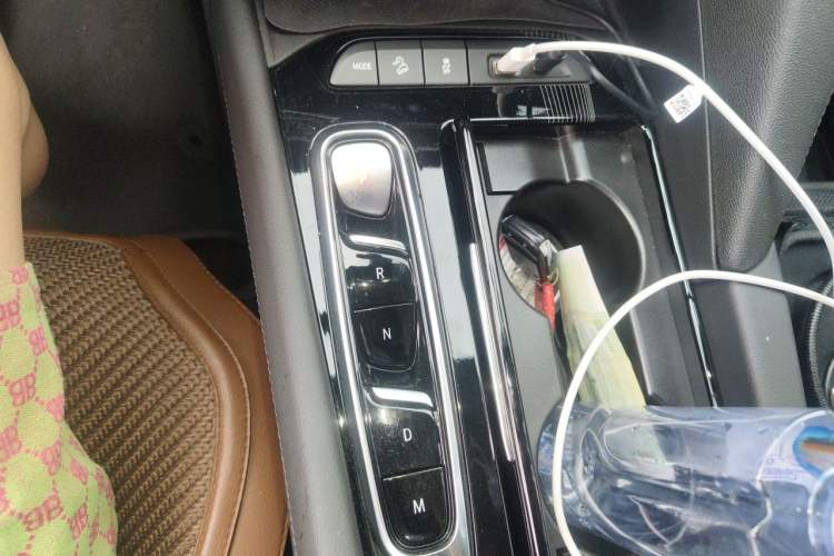 Used Buick Enclave 2022 652T 4x4 Prestige Flagship 7-Seater Gear Lever
