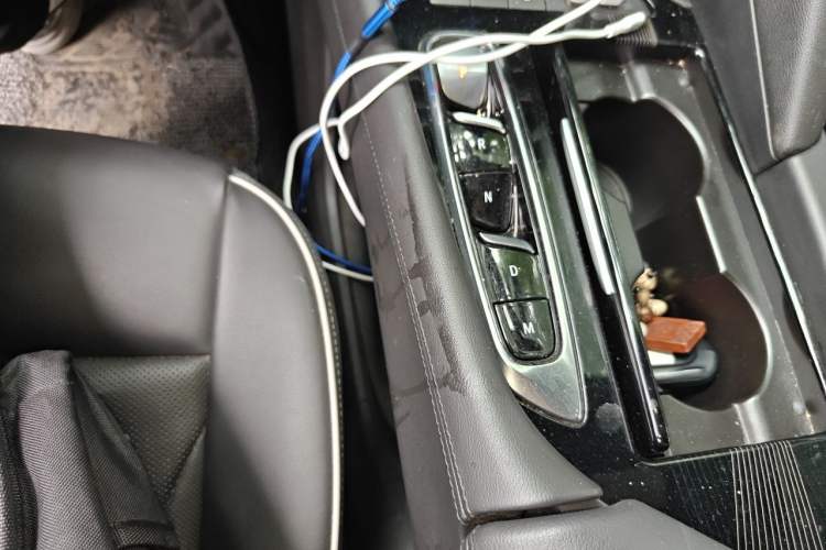 Used Buick Enclave 2022 652T 4x4 Prestige Flagship 6-Seater Gear Lever