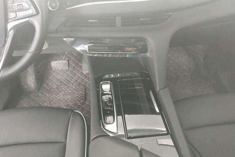 Used Buick Enclave 2022 652T 4x4 Prestige Flagship 6-Seater Gear Lever