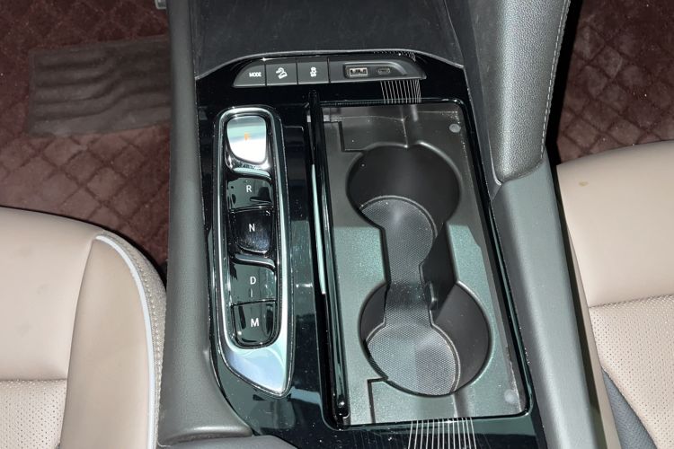 Used Buick Enclave 2022 652T 4x4 Prestige Flagship 7-Seater Gear Lever