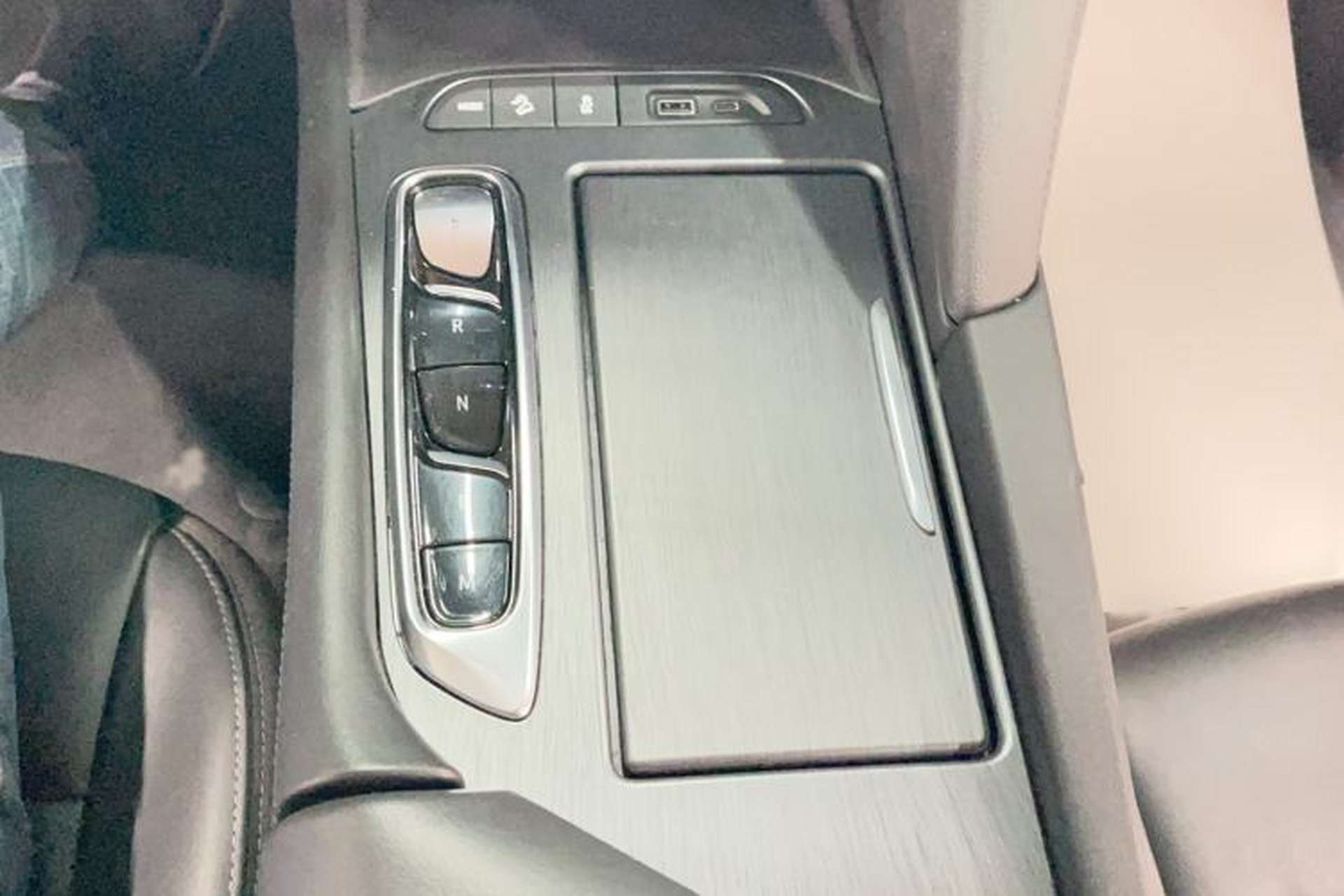 Used Buick Enclave 2022 652T Four-Wheel Drive Prestige 7-Seater Gear Lever