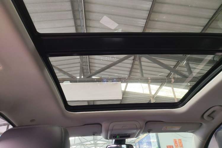 Used Buick Enclave 2022 652T Two-Wheel-Drive Prestige 7-Seater Headliner
