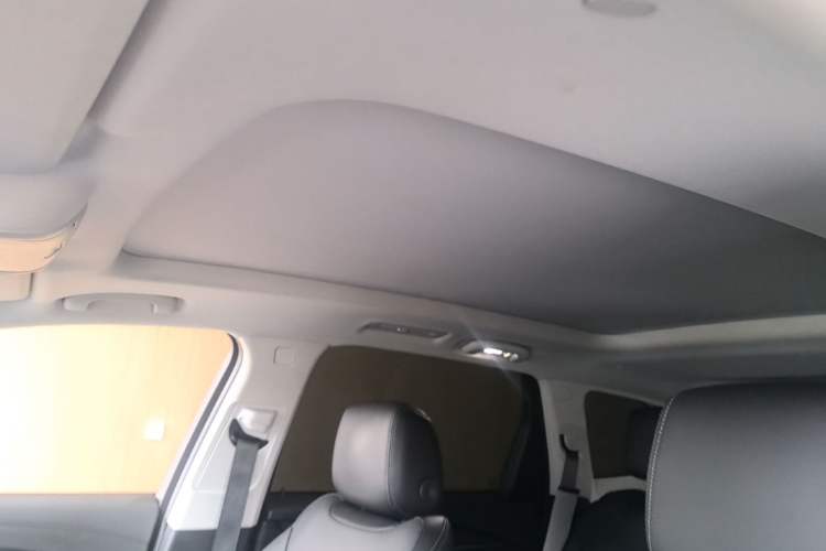 Used Buick Enclave 2022 652T Two-Wheel-Drive Prestige 7-Seater Headliner