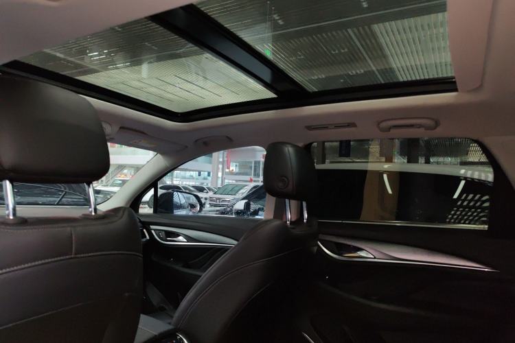 Used Buick Enclave 2022 652T Two-Wheel-Drive Prestige 7-Seater Headliner