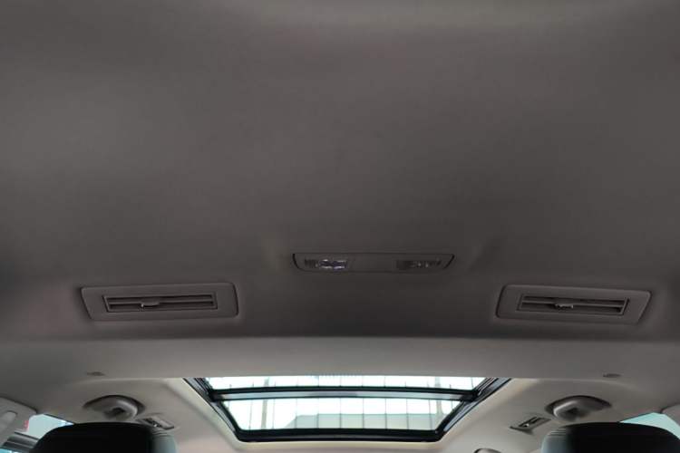 Used Buick Enclave 2022 652T Two-Wheel-Drive Prestige 7-Seater Headliner