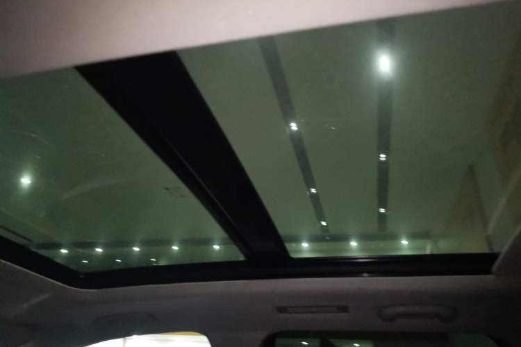 Used Buick Enclave 2022 652T Two-Wheel-Drive Prestige 7-Seater Headliner