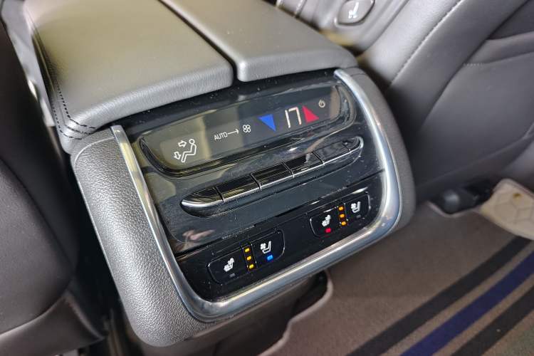 Used Buick Enclave 2022 652T 4x4 Prestige Flagship 6-Seater Interior 11