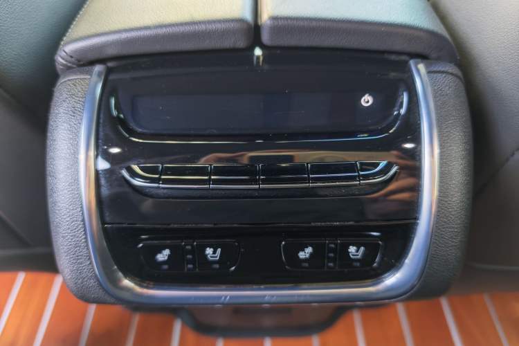 Used Buick Enclave 2022 652T 4x4 Prestige Flagship 6-Seater Interior 2