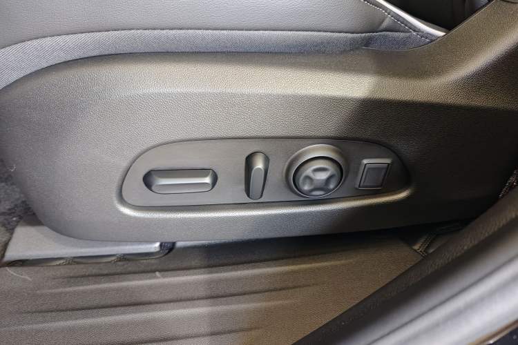 Used Buick Enclave 2022 652T 4x4 Prestige Flagship 6-Seater Interior 8