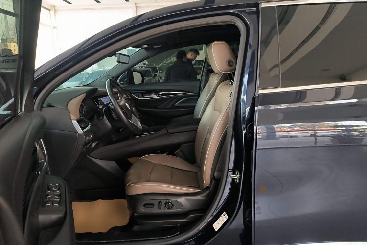 Used Buick Enclave 2022 652T 4x4 Prestige Flagship 7-Seater Left Front Seat