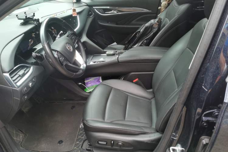 Used Buick Enclave 2022 652T Two-Wheel-Drive Prestige 7-Seater Left Front Seat