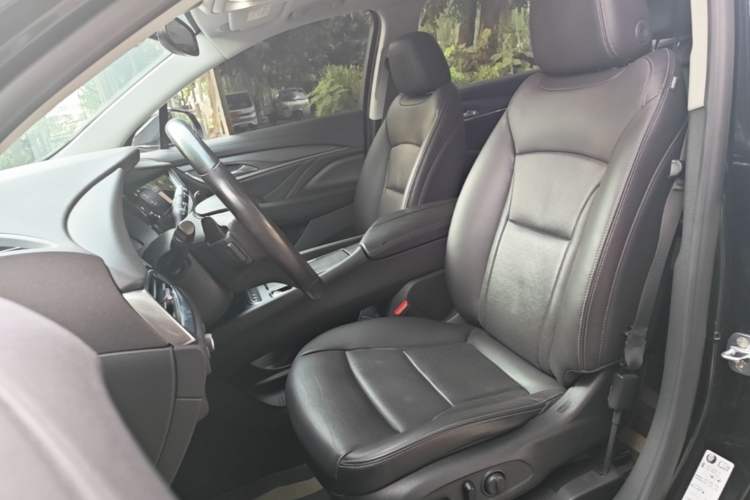 Used Buick Enclave 2022 652T Two-Wheel-Drive Prestige 7-Seater Left Front Seat