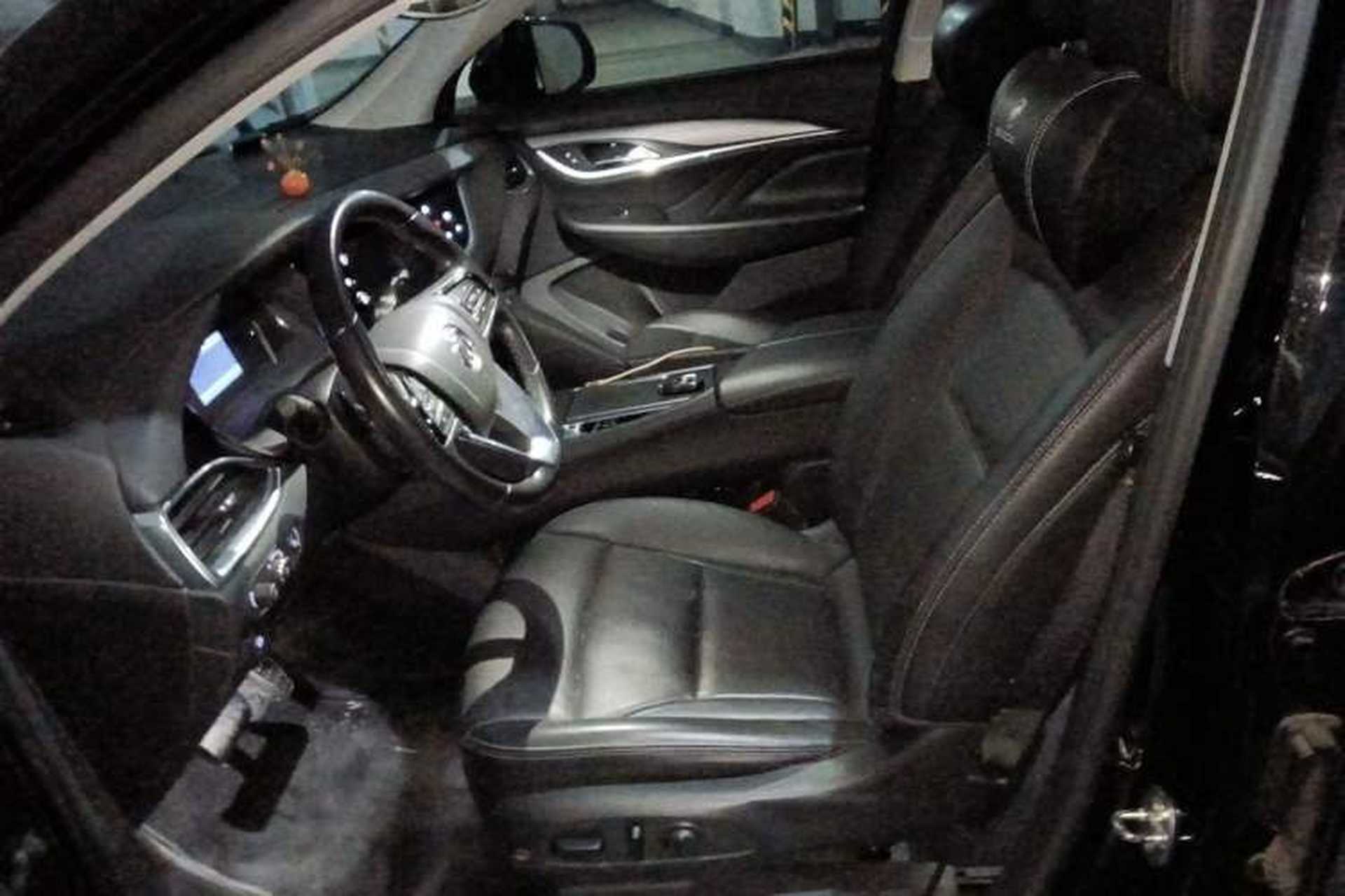Used Buick Enclave 2022 652T Two-Wheel-Drive Prestige 7-Seater Left Front Seat