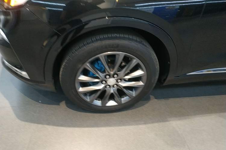 Used Buick Enclave 2022 652T Four-Wheel Drive Prestige 7-Seater Left Front Wheel Hub