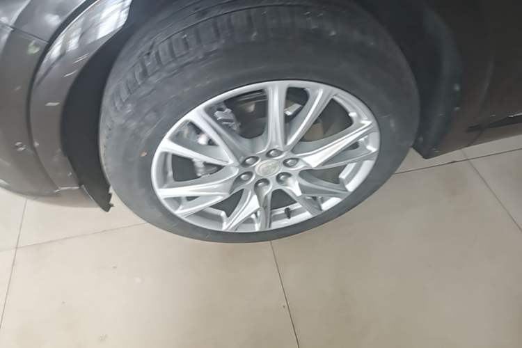 Used Buick Enclave 2022 652T 4x4 Prestige Flagship 7-Seater Left Front Wheel Hub
