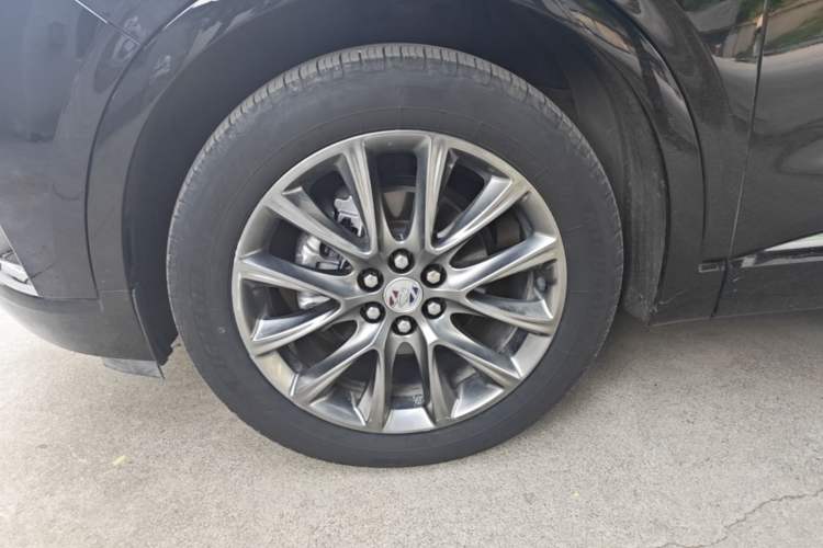 Used Buick Enclave 2022 652T Two-Wheel-Drive Prestige 7-Seater Left Front Wheel Hub