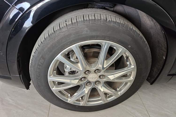 Used Buick Enclave 2022 652T 4x4 Prestige Flagship 7-Seater Left Front Wheel Hub
