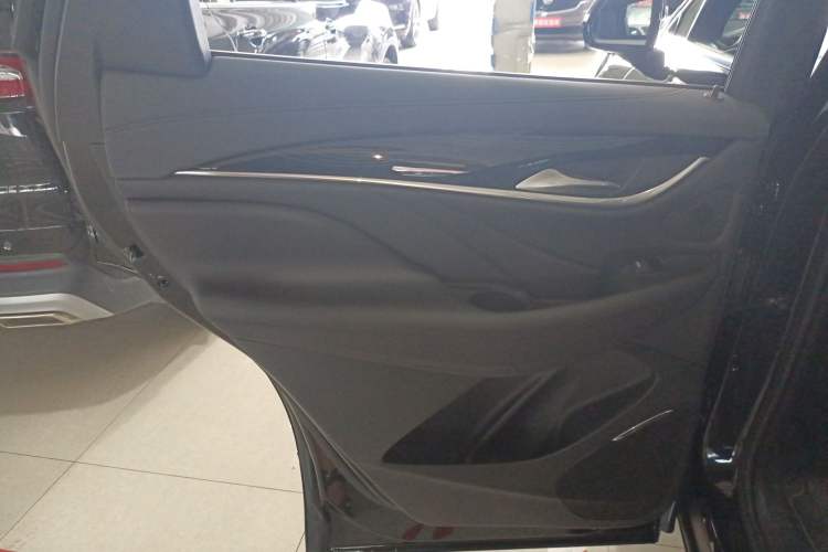 Used Buick Enclave 2022 652T 4x4 Prestige Flagship 6-Seater Left Rear Door Interior