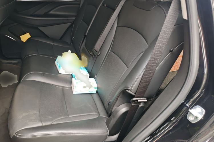 Used Buick Enclave 2022 652T Two-Wheel-Drive Prestige 7-Seater Left Rear Seat