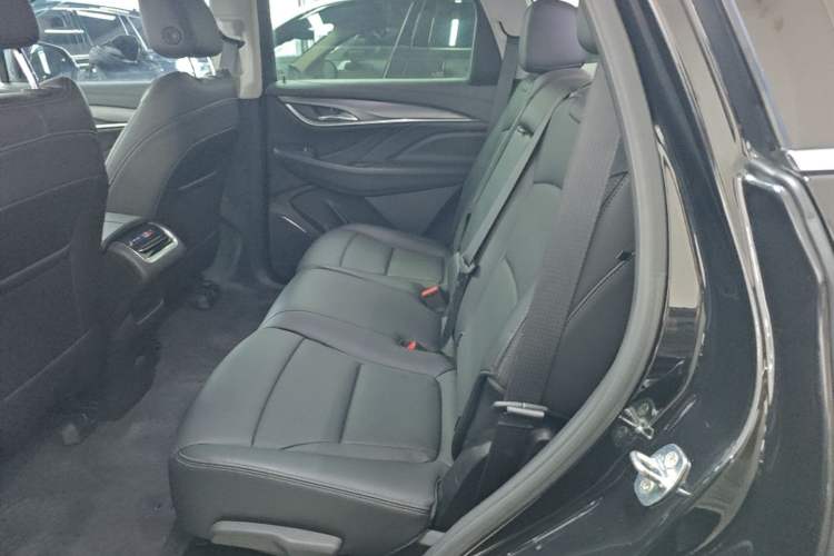 Used Buick Enclave 2022 652T Two-Wheel-Drive Prestige 7-Seater Left Rear Seat