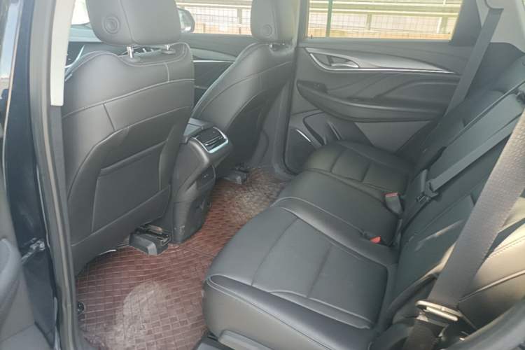 Used Buick Enclave 2022 652T Two-Wheel-Drive Prestige 7-Seater Left Rear Seat