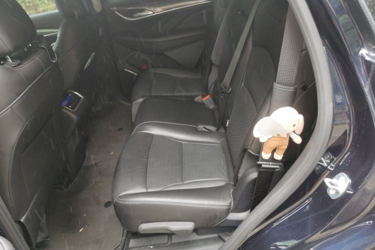Used Buick Enclave 2022 652T Two-Wheel-Drive Prestige 7-Seater Left Rear Seat