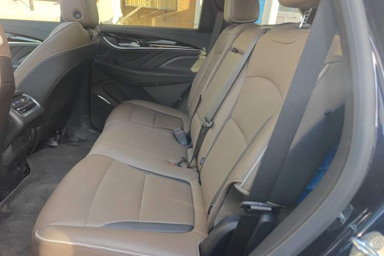 Used Buick Enclave 2022 652T 4x4 Prestige Flagship 7-Seater Left Rear Seat