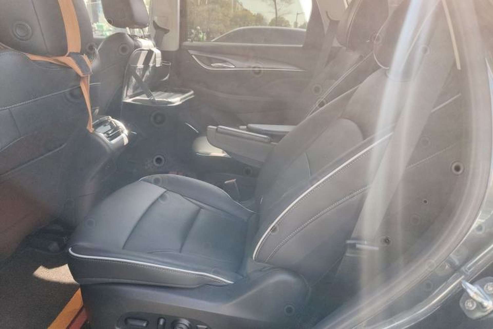 Used Buick Enclave 2022 652T Two-Wheel-Drive Prestige 7-Seater Left Rear Seat