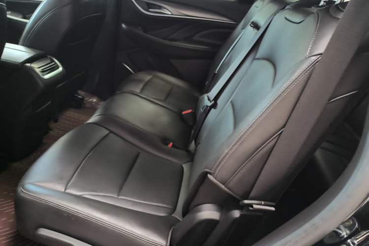 Used Buick Enclave 2022 652T Two-Wheel-Drive Prestige 7-Seater Left Rear Seat