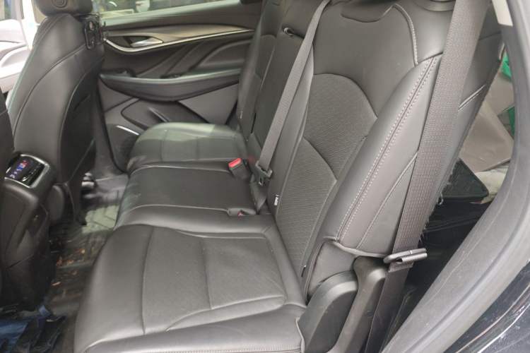 Used Buick Enclave 2022 652T Two-Wheel-Drive Prestige 7-Seater Left Rear Seat
