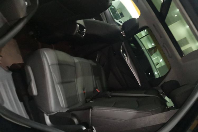 Used Buick Enclave 2022 652T Two-Wheel-Drive Prestige 7-Seater Left Rear Seat