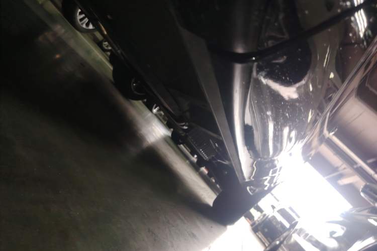 Used Buick Enclave 2022 652T Two-Wheel-Drive Prestige 7-Seater Left Side Sill