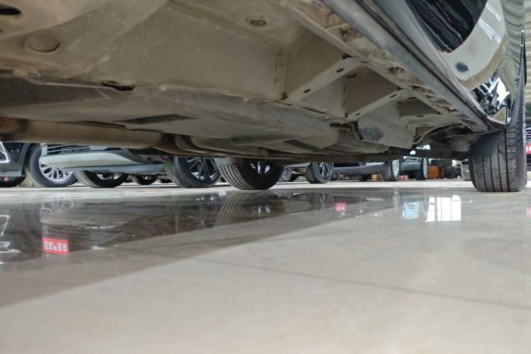 Used Buick Enclave 2022 652T Four-Wheel Drive Prestige 7-Seater Left Side Sill
