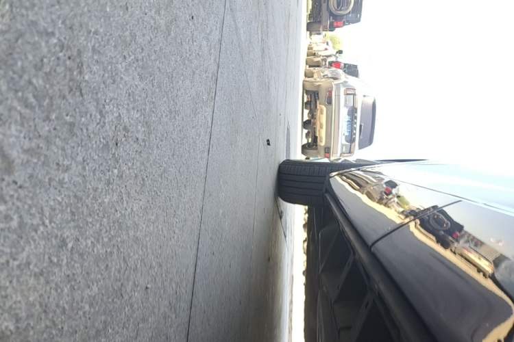 Used Buick Enclave 2022 652T 4x4 Prestige Flagship 6-Seater Left Side Sill