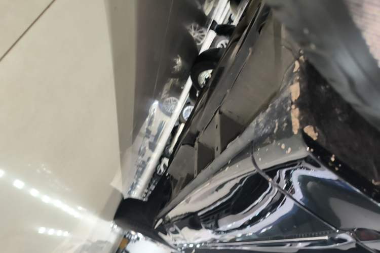 Used Buick Enclave 2022 652T 4x4 Prestige Flagship 7-Seater Left Side Sill