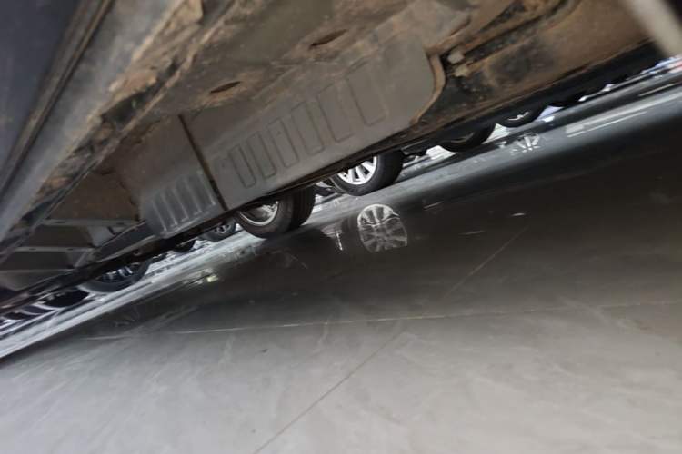 Used Buick Enclave 2022 652T 4x4 Prestige Flagship 7-Seater Left Side Sill