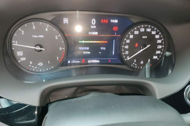 Used Buick Enclave 2022 652T 4x4 Prestige Flagship 7-Seater Odometer Close Up
