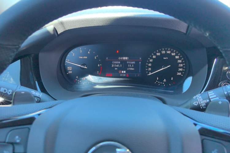 Used Buick Enclave 2022 652T Two-Wheel-Drive Prestige 7-Seater Odometer Close Up