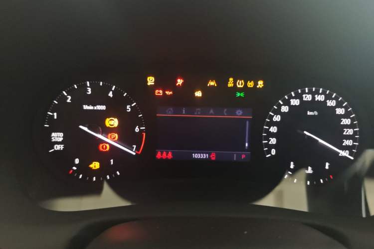 Used Buick Enclave 2022 652T Two-Wheel-Drive Prestige 7-Seater Odometer Close Up