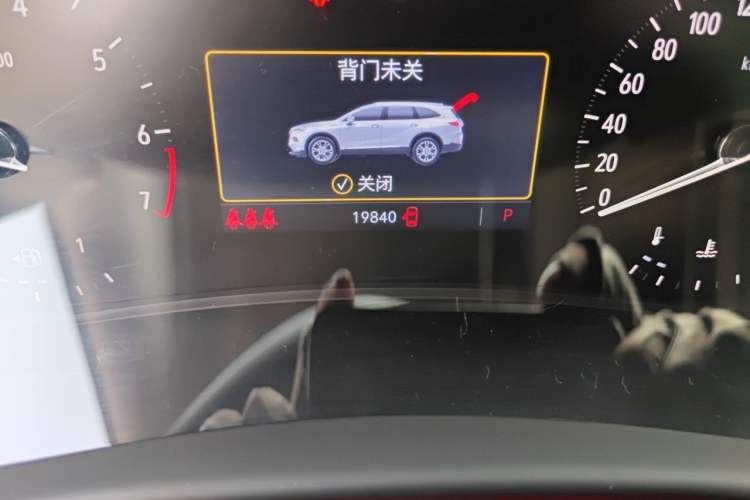 Used Buick Enclave 2022 652T Two-Wheel-Drive Prestige 7-Seater Odometer Close Up