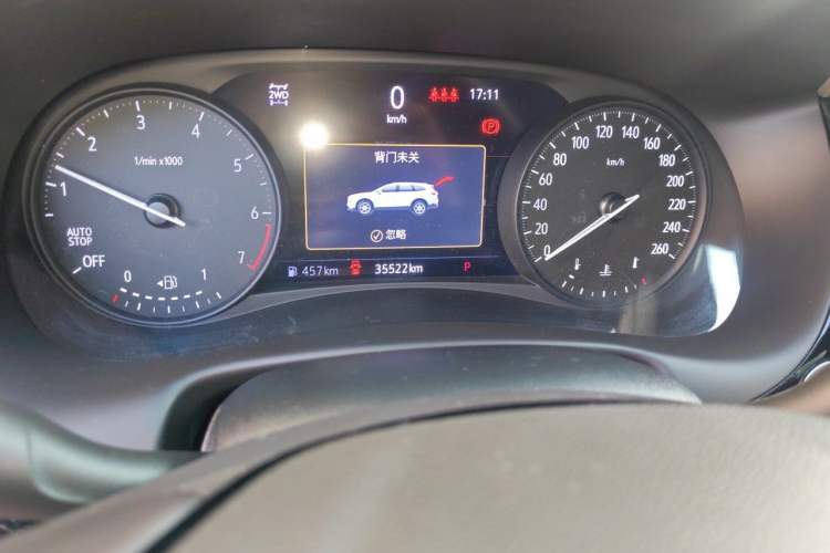 Used Buick Enclave 2022 652T 4x4 Prestige Flagship 7-Seater Odometer Close Up